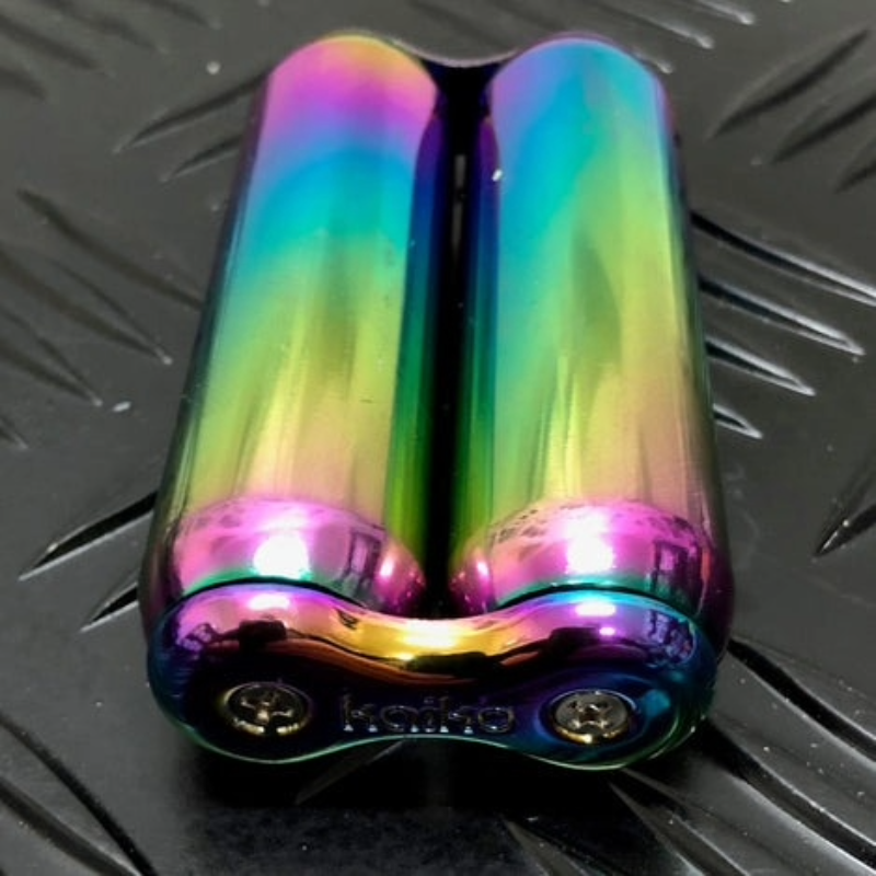 Kaiko  Hand Roller in black carry case Smooth Oil Slick 305 gram 