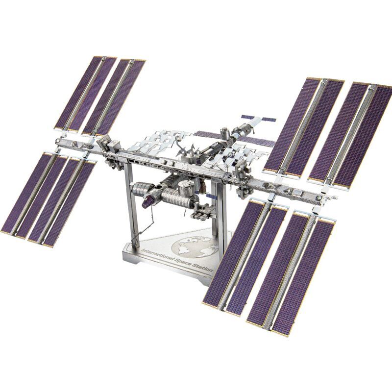 Metal Earth  ICONX  International Space Station