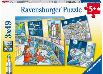 Ravensburger  Tom andamp Mia Go On A Space Mission