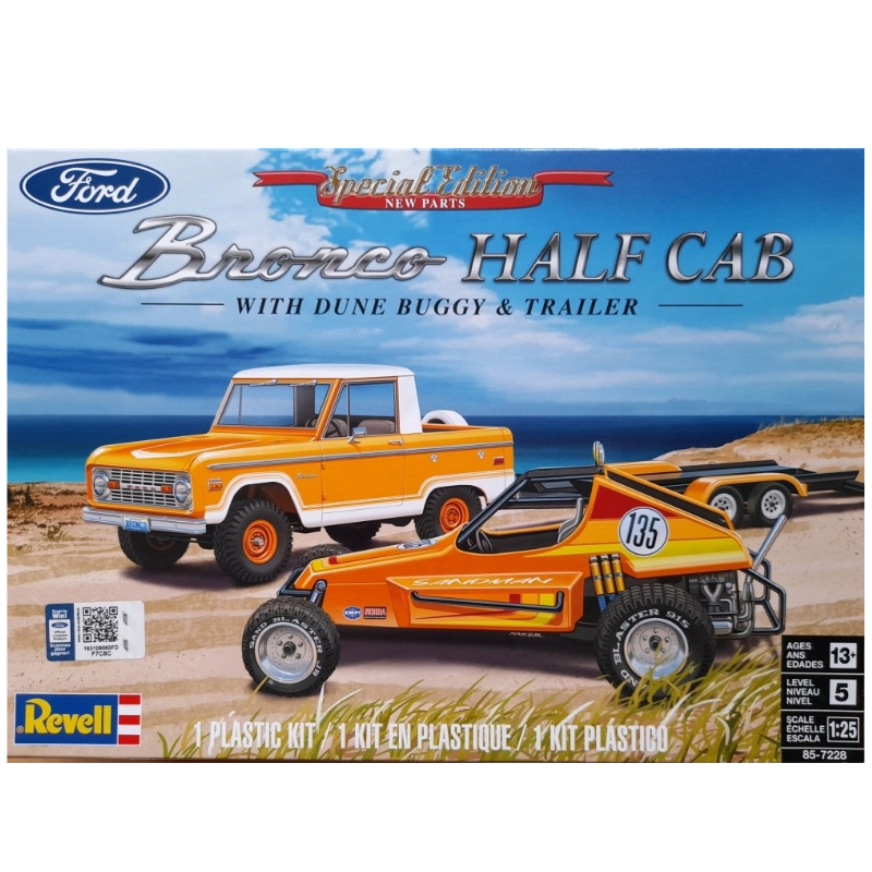 Revell  Bronco Half Cab with Dune Buggy andamp Trailer