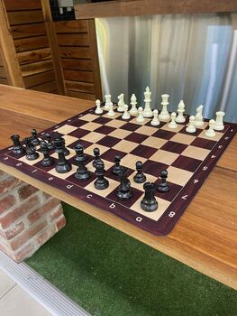 LPG  Club Chess Set  Wood Grain