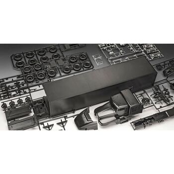 Revell  Iron Maiden Tour Truck